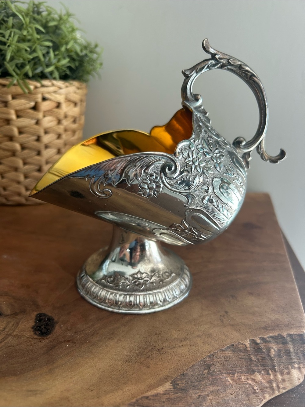 Vintage Silver Plated Intricate Sugar Scuttle Bowl Scoop with handle